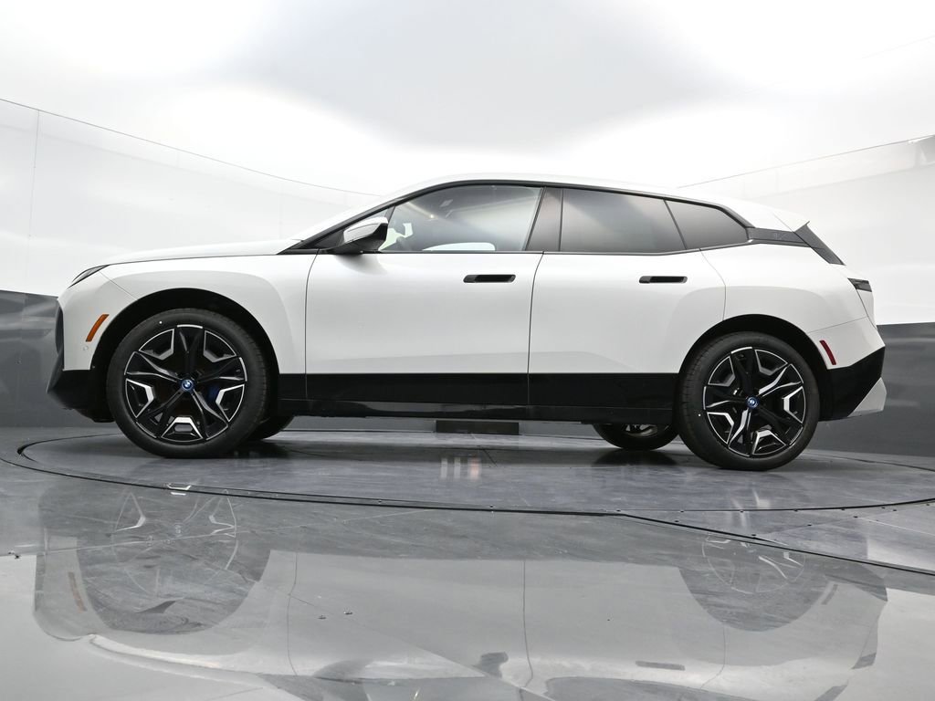 New 2025 BMW iX xDrive50 image 26