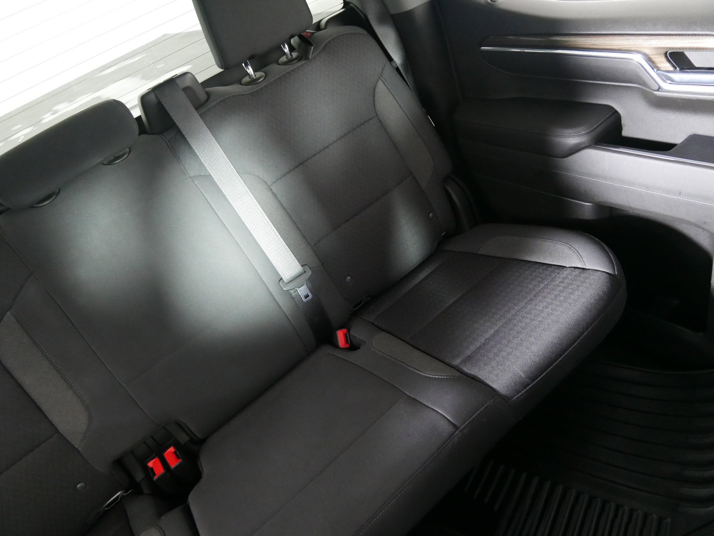 Used 2022 Chevrolet Silverado 1500 LT AWD/4WD image 14