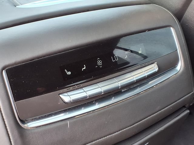 Used 2021 Cadillac Escalade ESV Sport Platinum AWD/4WD image 7
