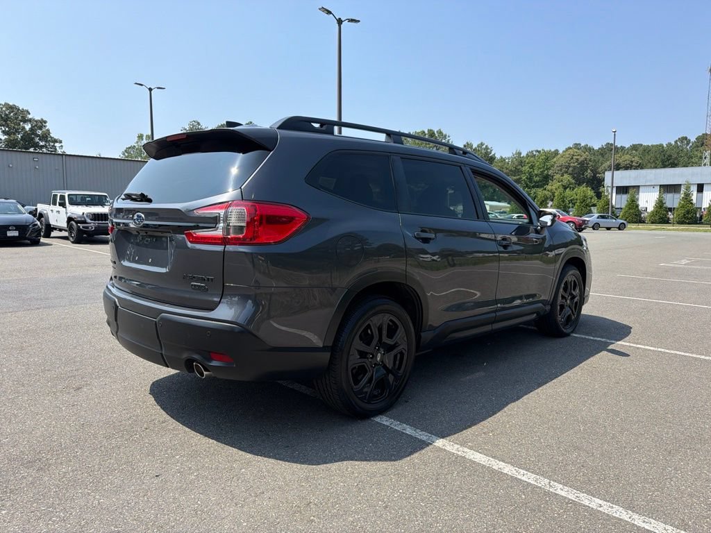 Used 2023 Subaru Ascent Onyx Edition AWD/4WD image 5