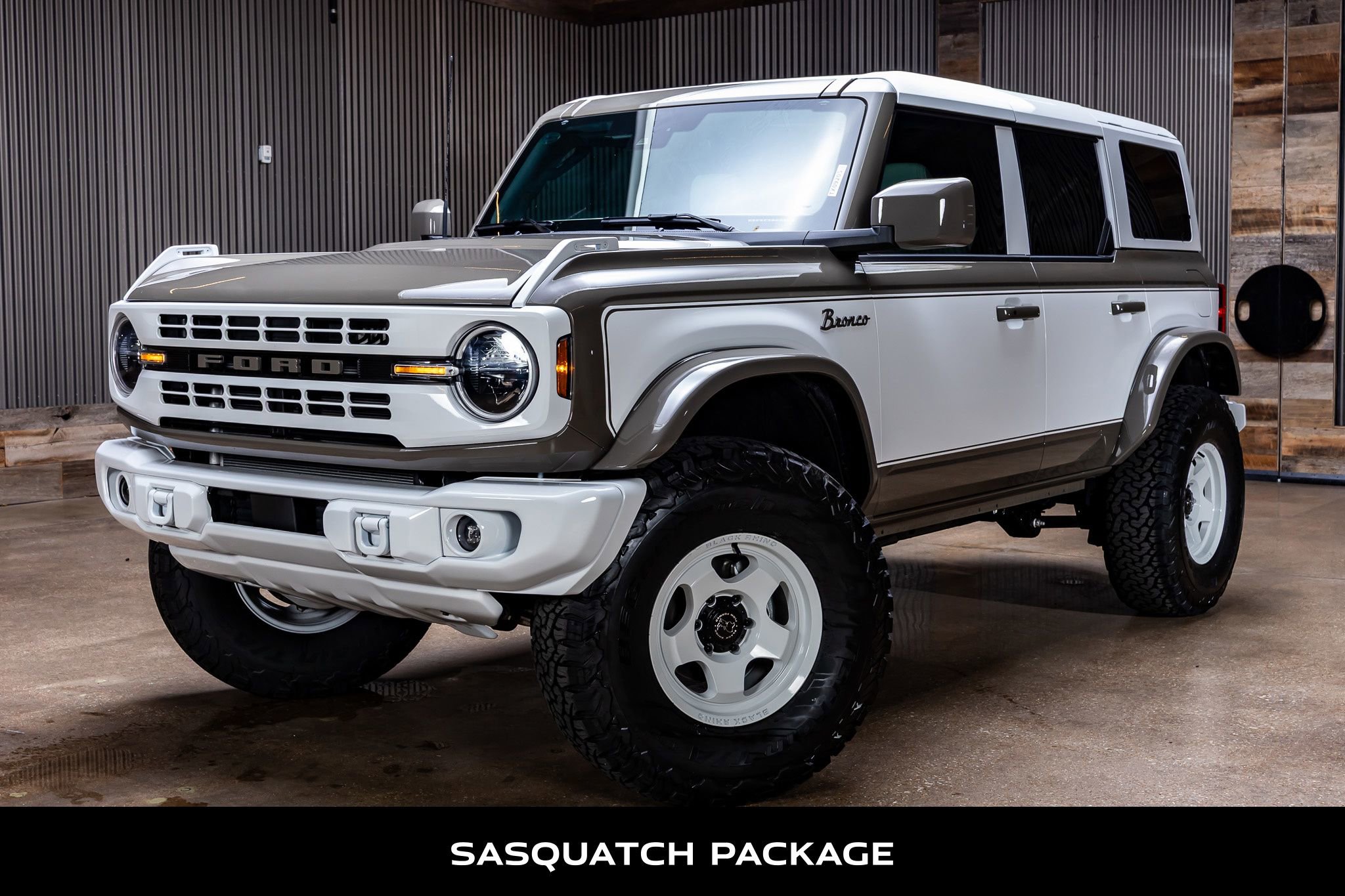 Used 2026 Ford Bronco Heritage Edition AWD/4WD image 5
