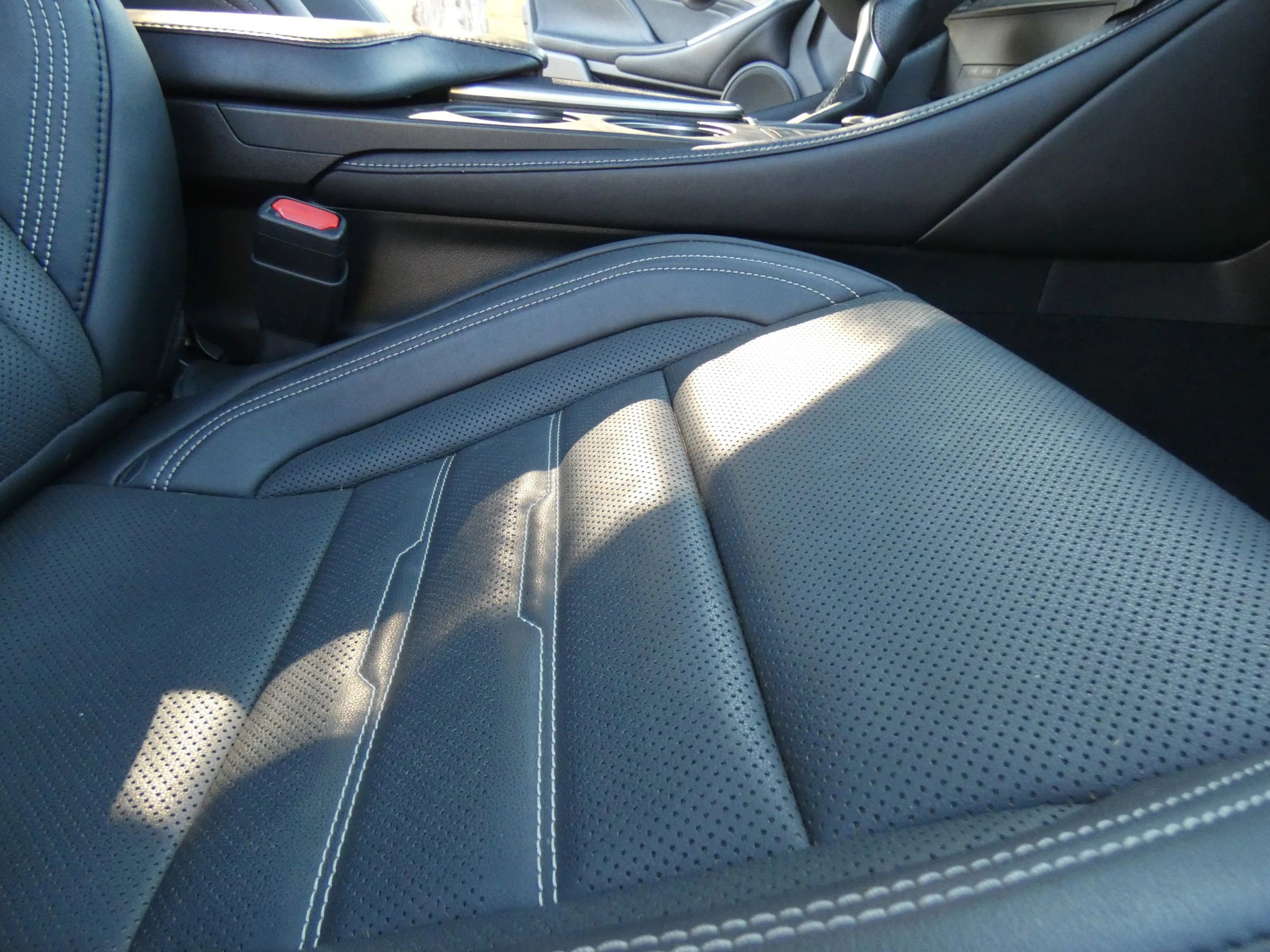 Used 2017 Lexus RC 200t image 36