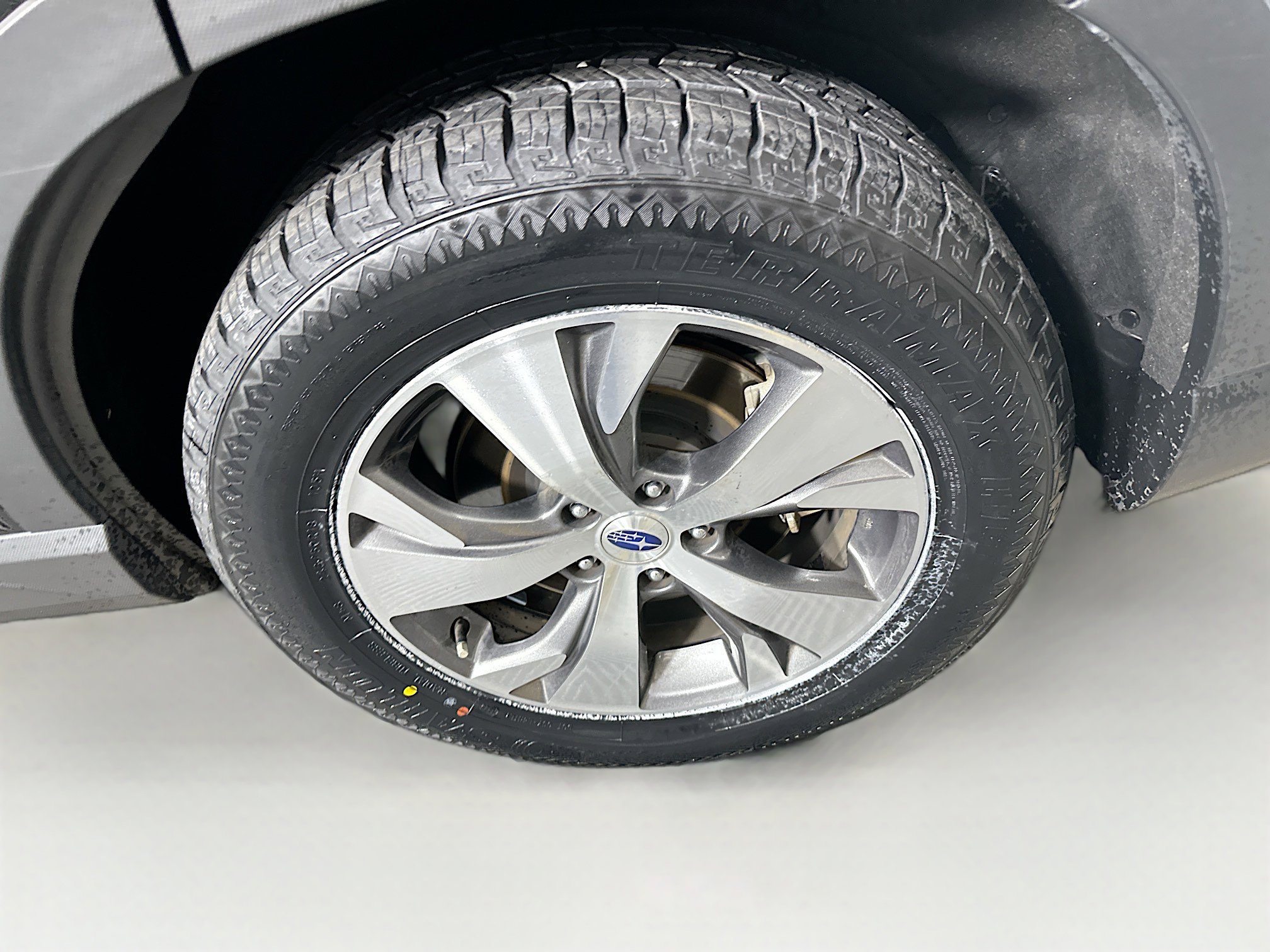 Used 2025 Subaru Ascent Premium image 11