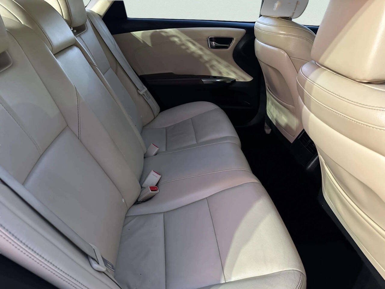 Used 2017 Toyota Avalon XLE Premium FWD image 14