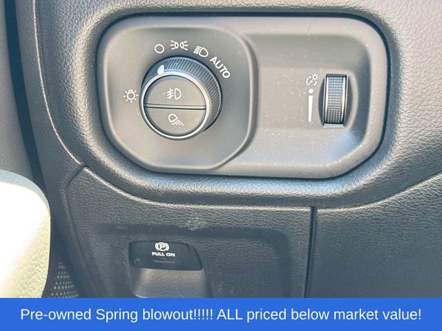 Used 2023 RAM 1500 Big Horn AWD/4WD image 32