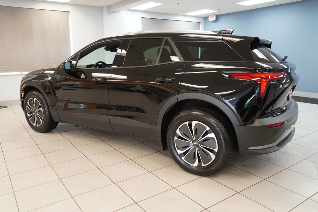 New 2025 Chevrolet Blazer EV LT AWD/4WD image 7