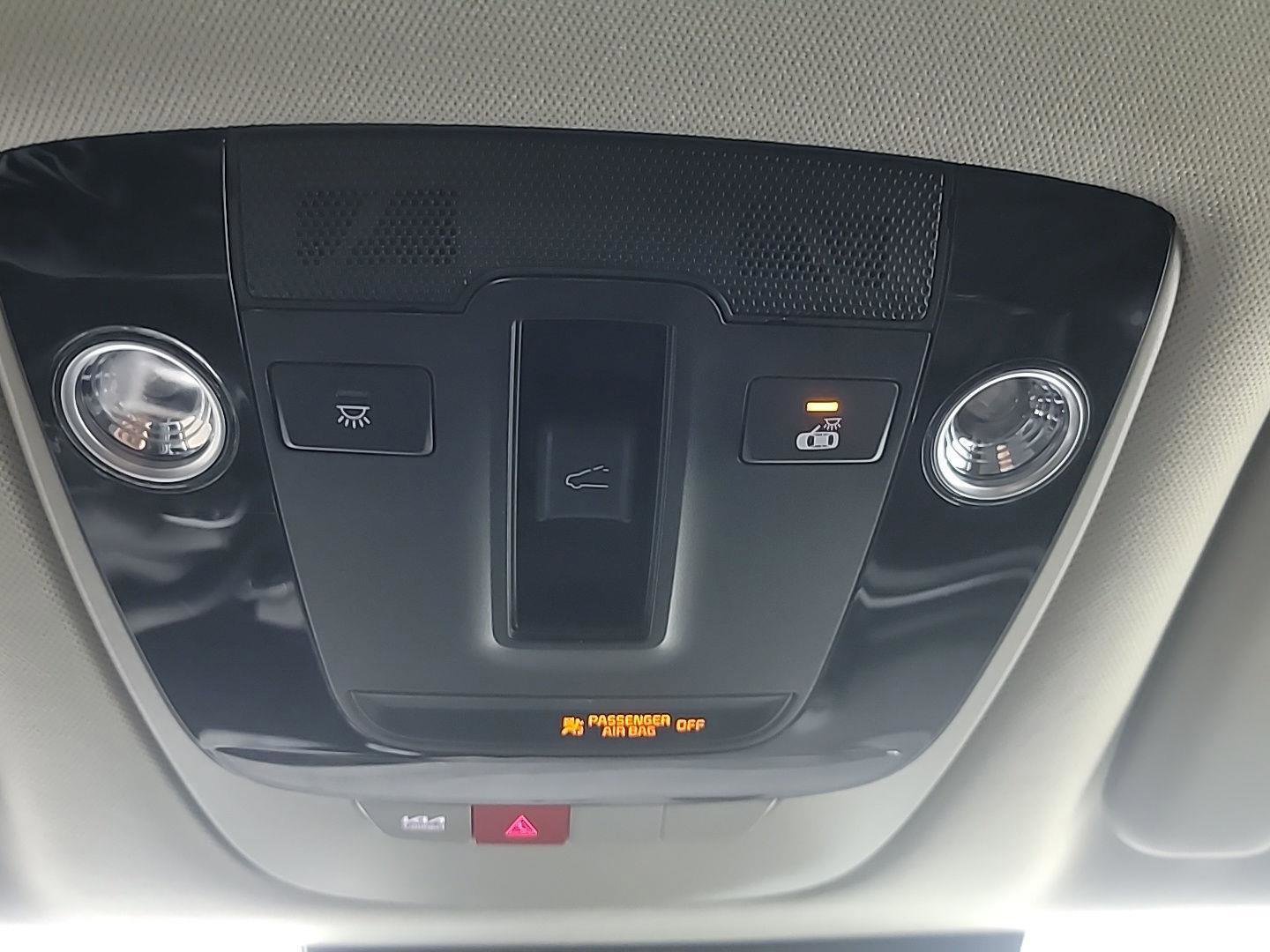 Used 2025 Kia Sportage SX image 32