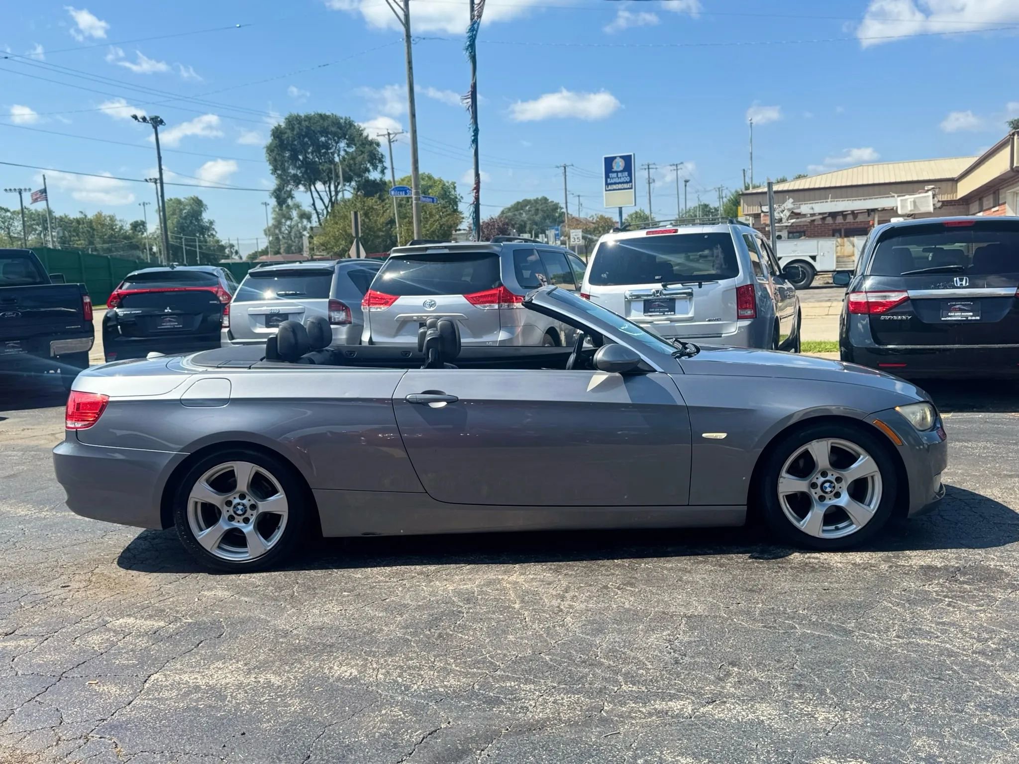 Used 2009 BMW 328i Convertible image 13