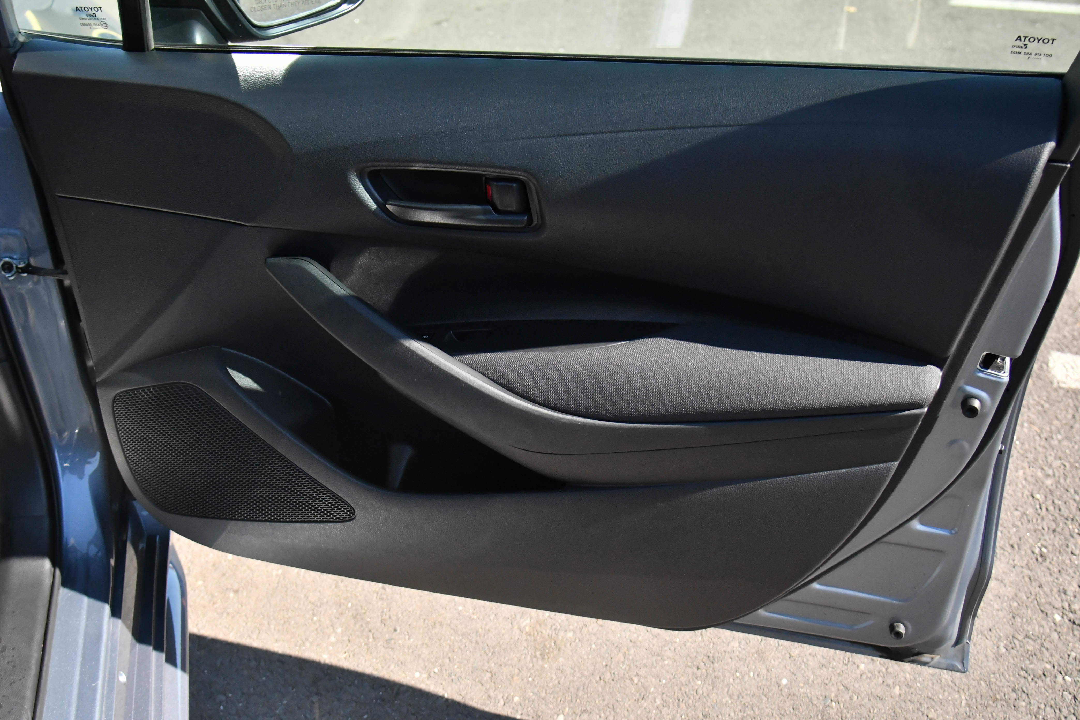 Used 2024 Toyota Corolla LE image 40