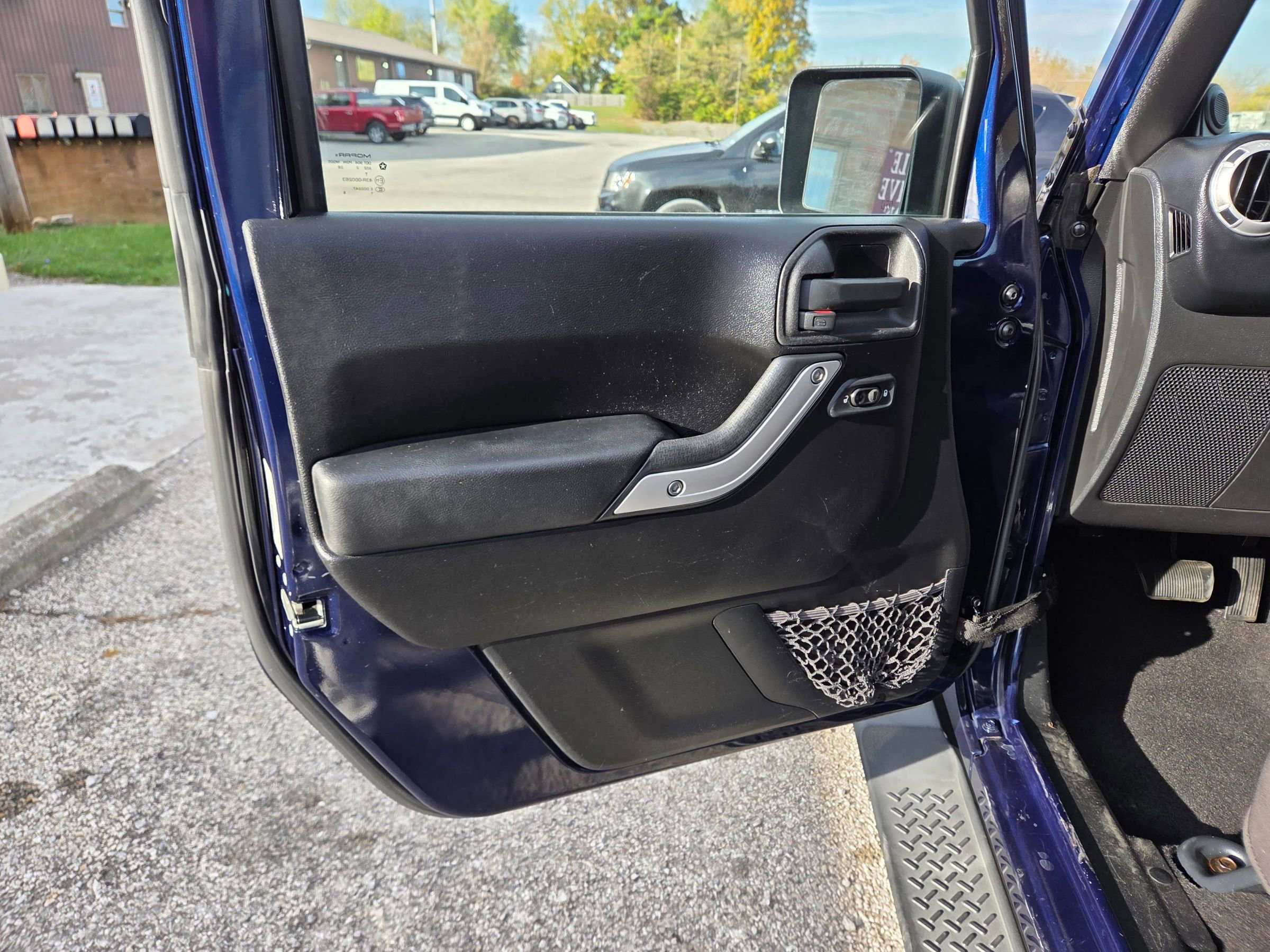 Used 2013 Jeep Wrangler Unlimited Sahara w/ Connectivity Group image 12