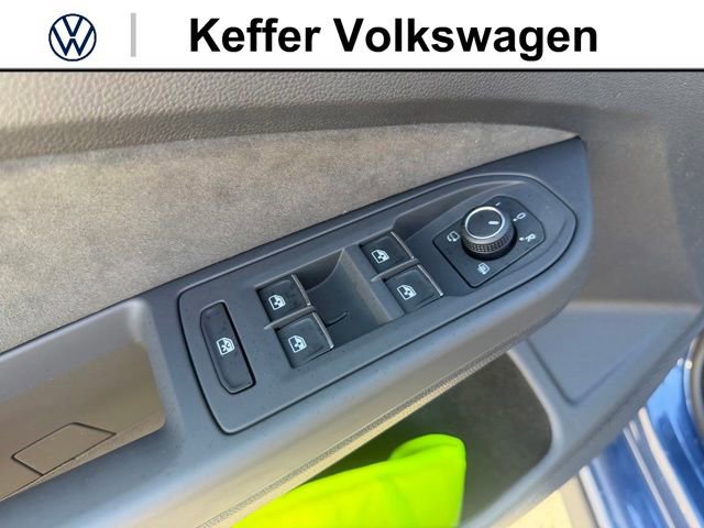New 2026 Volkswagen GTI SE FWD image 15