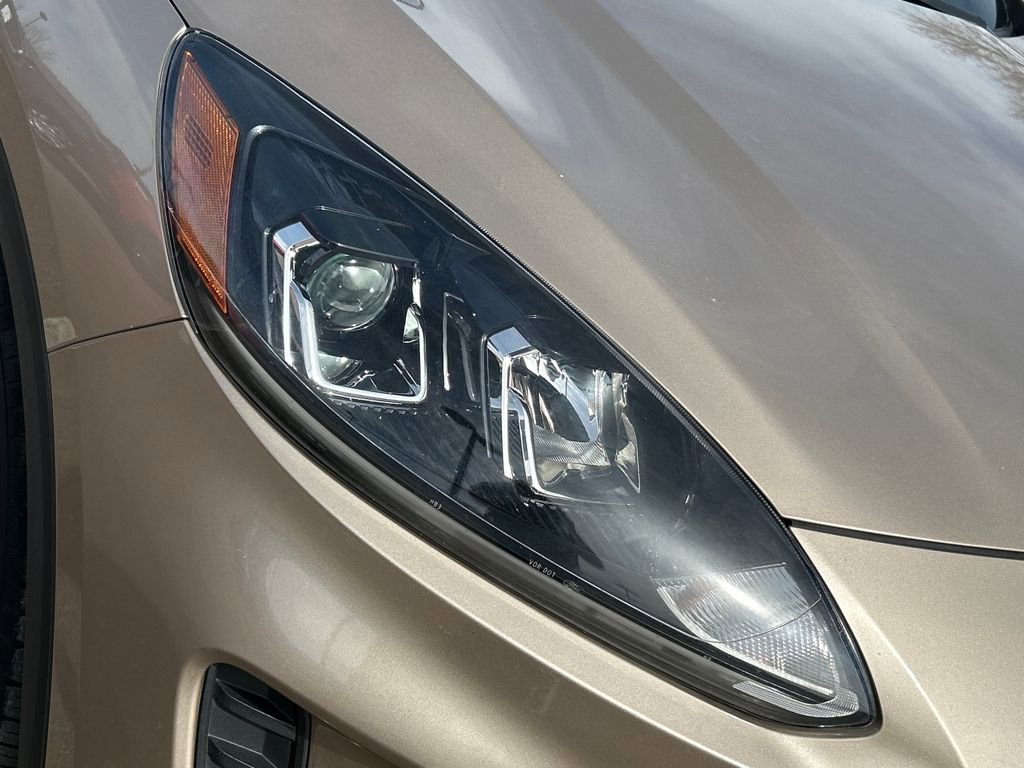 Used 2020 Ford Escape SE image 26