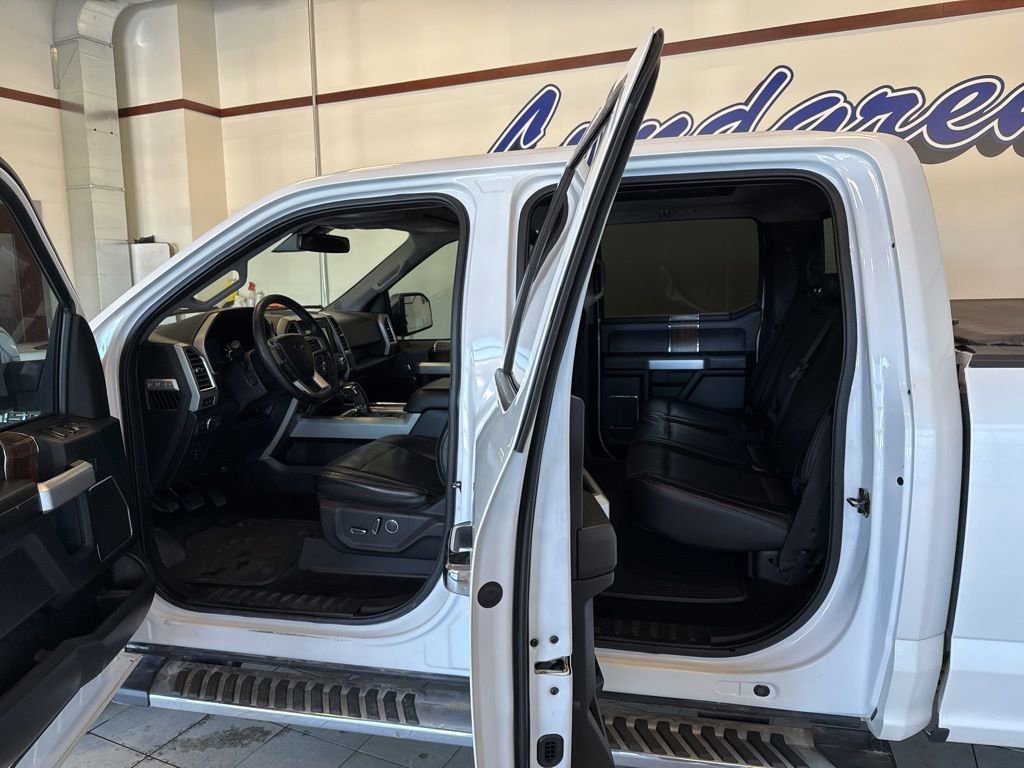 Used 2015 Ford F150 Lariat w/ Equipment Group 502A Luxury image 10