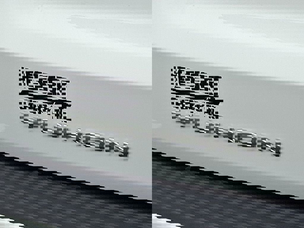 Certified 2024 GMC Yukon SLT w/ SLT Luxury Package image 33