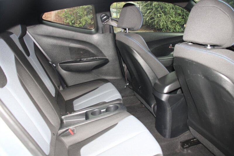 Used 2019 Hyundai Veloster 2.0 FWD image 6