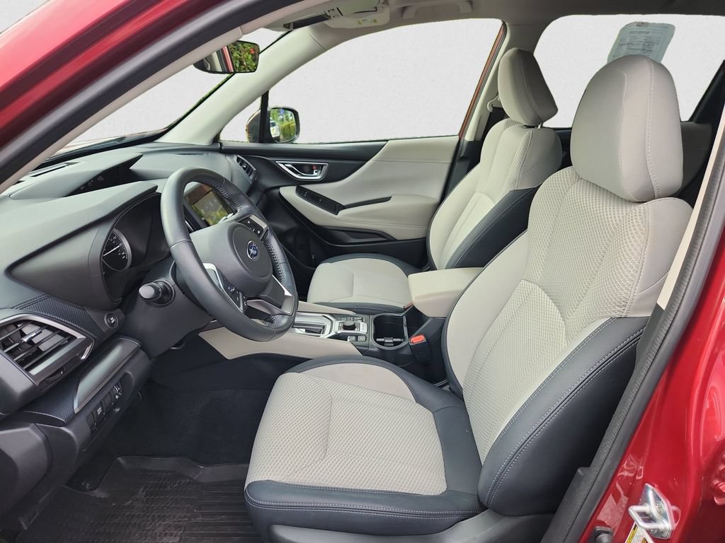 Used 2023 Subaru Forester Premium AWD/4WD image 9