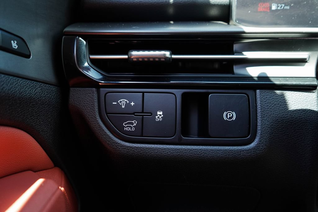 Used 2026 Kia Sportage SX FWD image 31