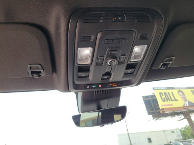 Used 2023 GMC Yukon Denali Ultimate w/ LPO, Floor Liner Package image 23