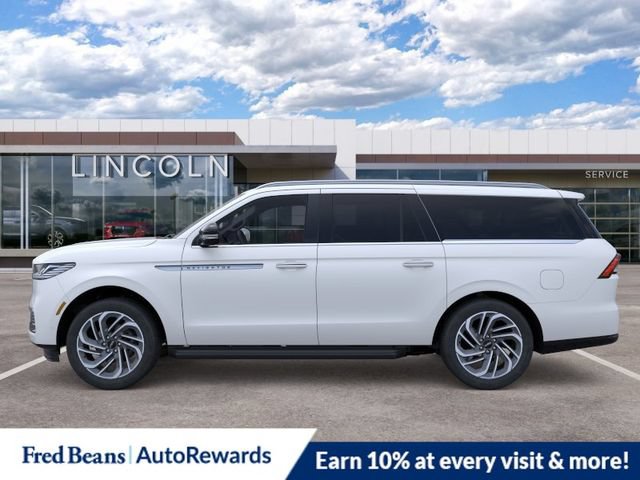 New 2026 Lincoln Navigator L Premier AWD/4WD image 3