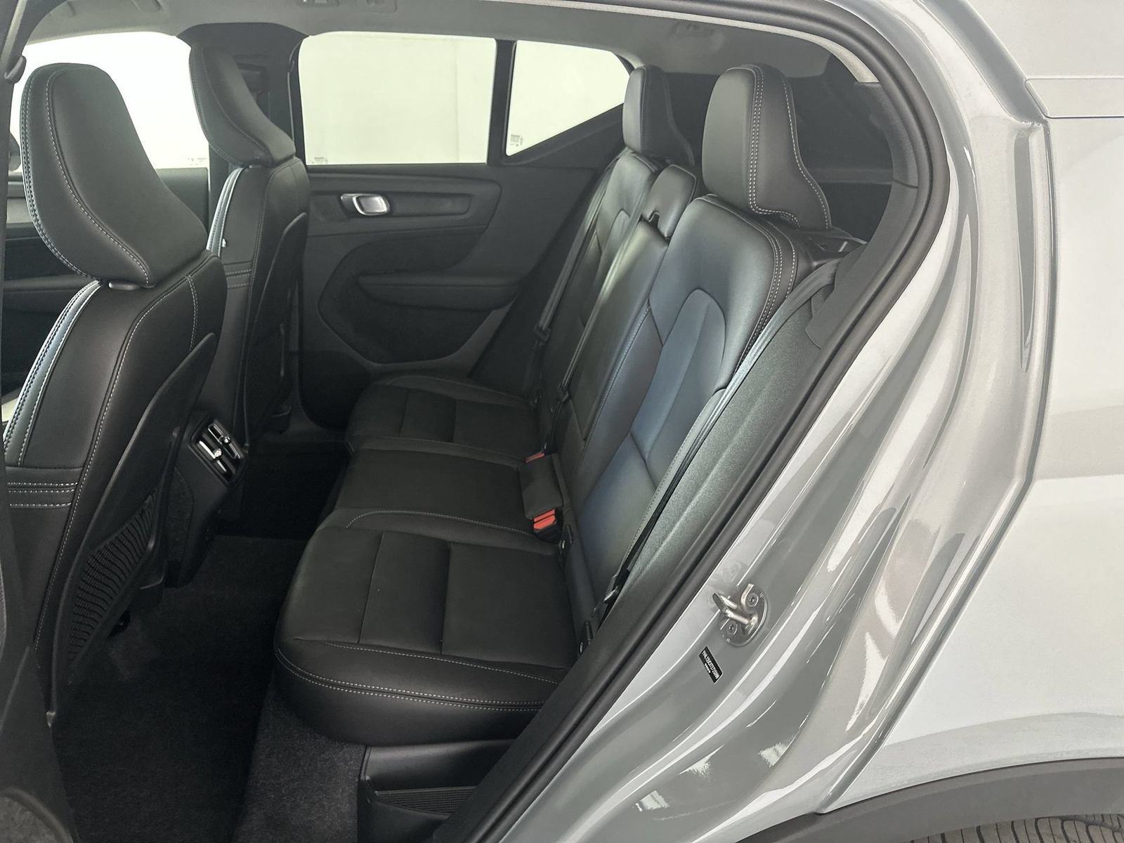 Used 2026 Volvo XC40 B5 Plus AWD/4WD image 24