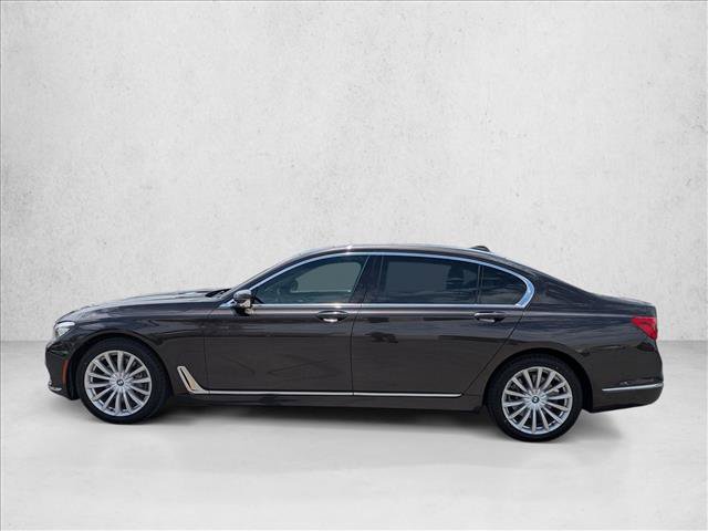 Used 2016 BMW 740i RWD image 9