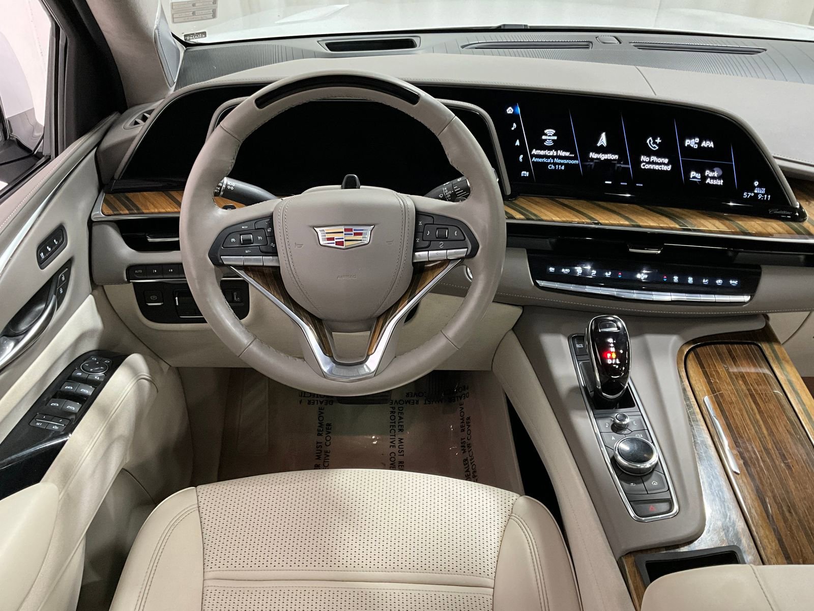 Used 2021 Cadillac Escalade ESV Sport Platinum w/ Heavy-Duty Trailer Package AWD/4WD image 7