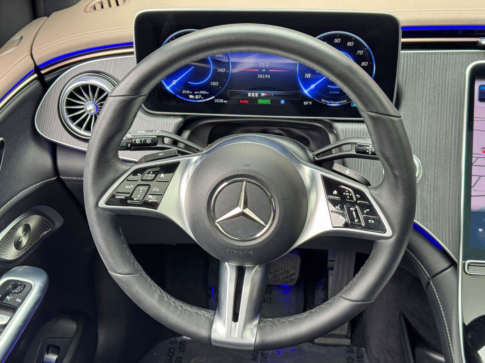 Used 2023 Mercedes-Benz EQE 350+ SUV w/ Exclusive Trim Package image 21