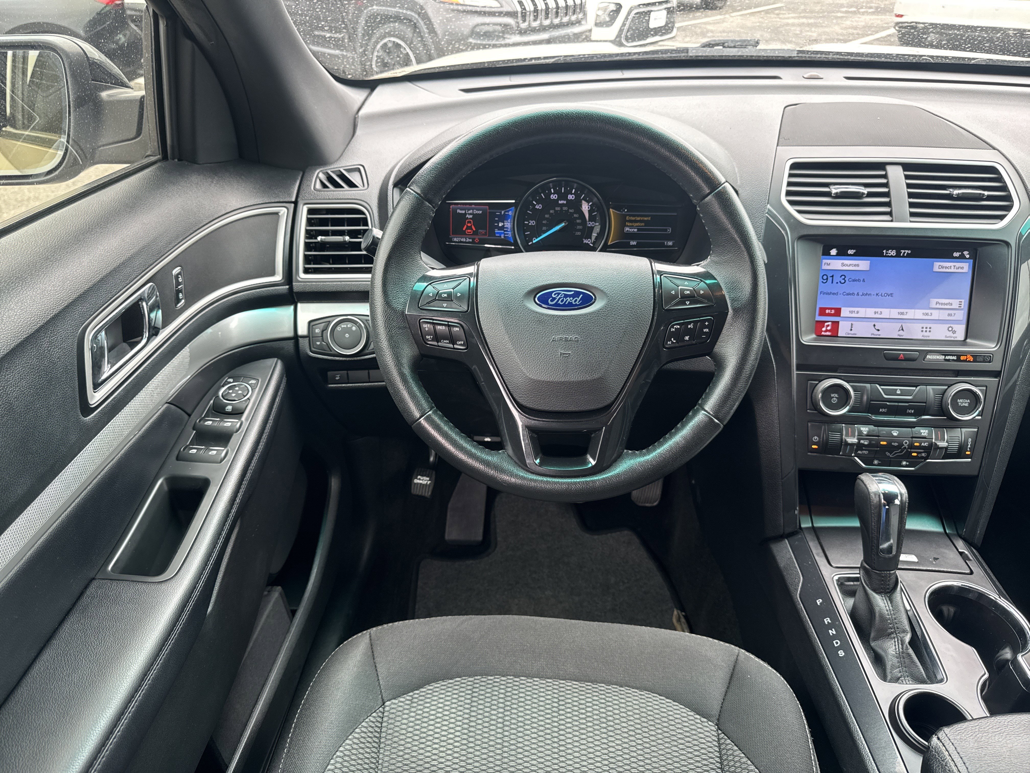 Used 2017 Ford Explorer XLT w/ Equipment Group 201A FWD image 11