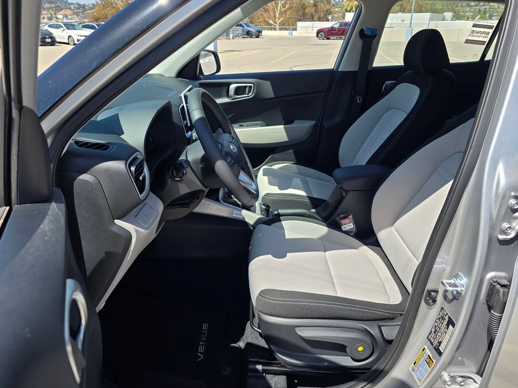 New 2026 Hyundai Venue SEL FWD image 11