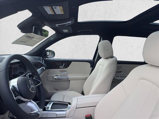 Used 2025 Mercedes-Benz GLB 250 image 14