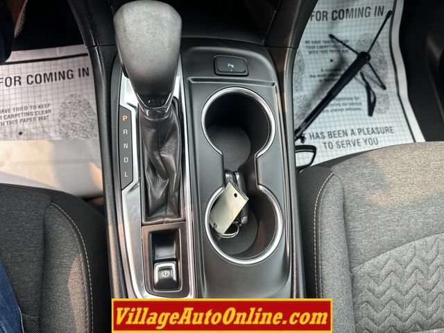 Used 2022 Chevrolet Equinox LT w/ Driver Convenience Package AWD/4WD image 26