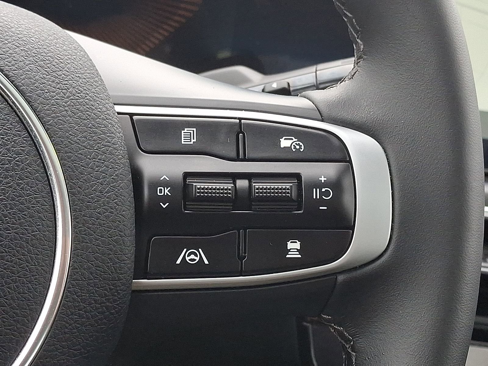 Used 2025 Kia K5 GT-Line w/ GT-Line Premium Package image 21