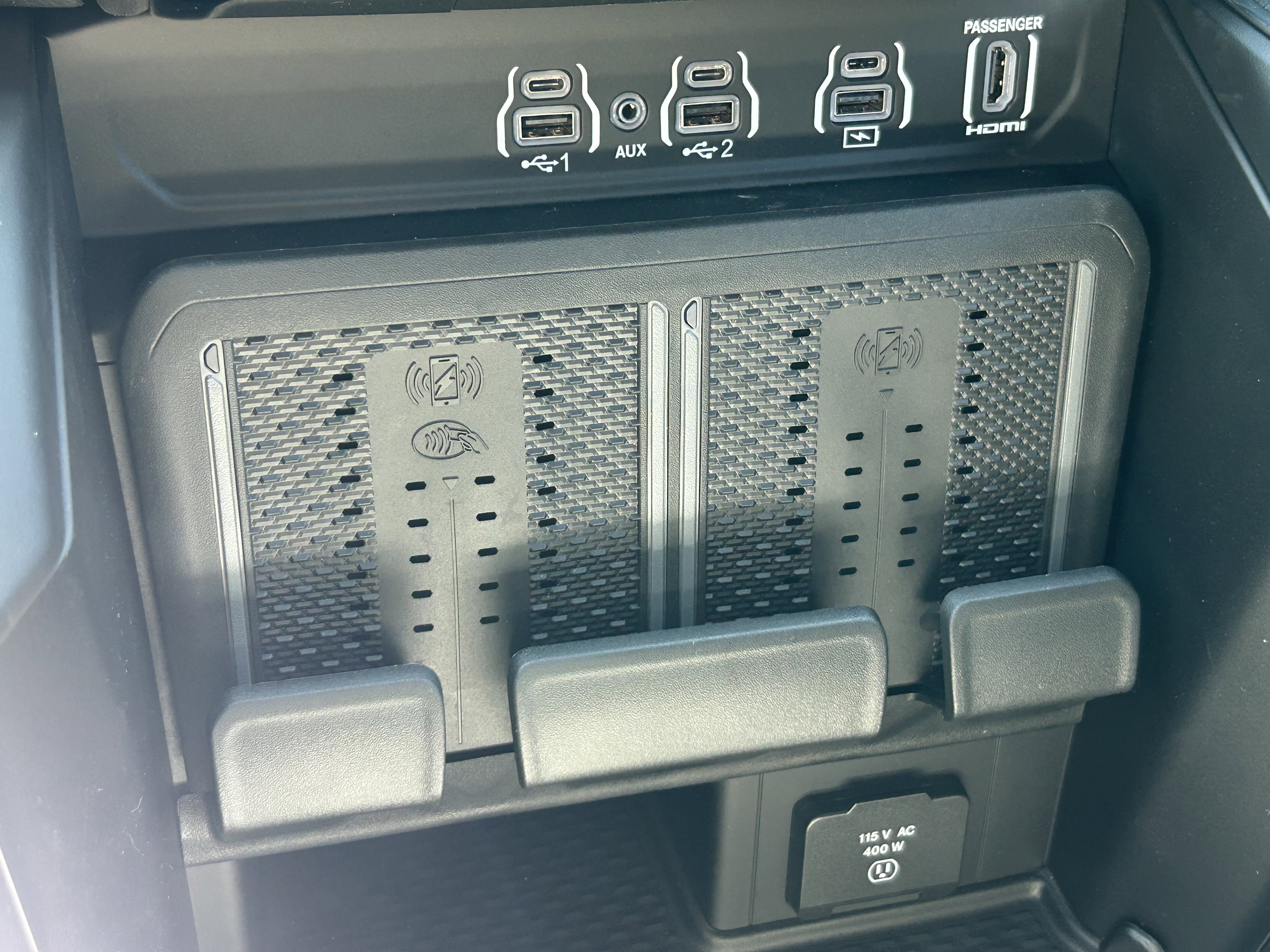 New 2026 RAM 1500 Laramie w/ Night Edition image 31