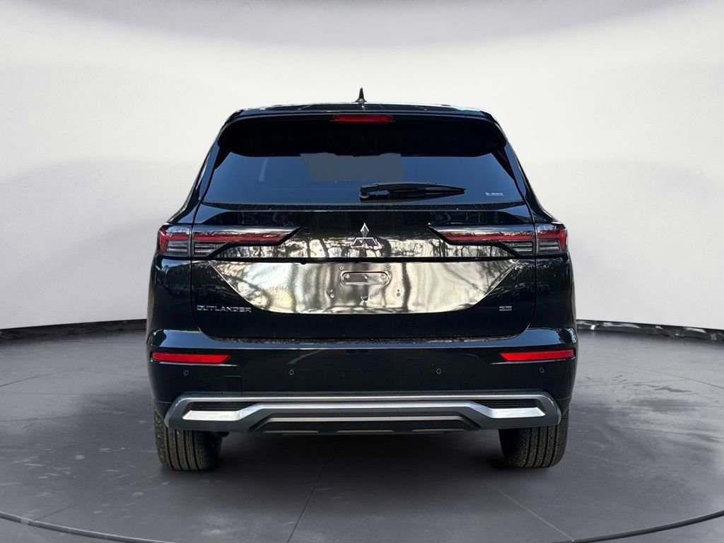 New 2026 Mitsubishi Outlander SE image 4