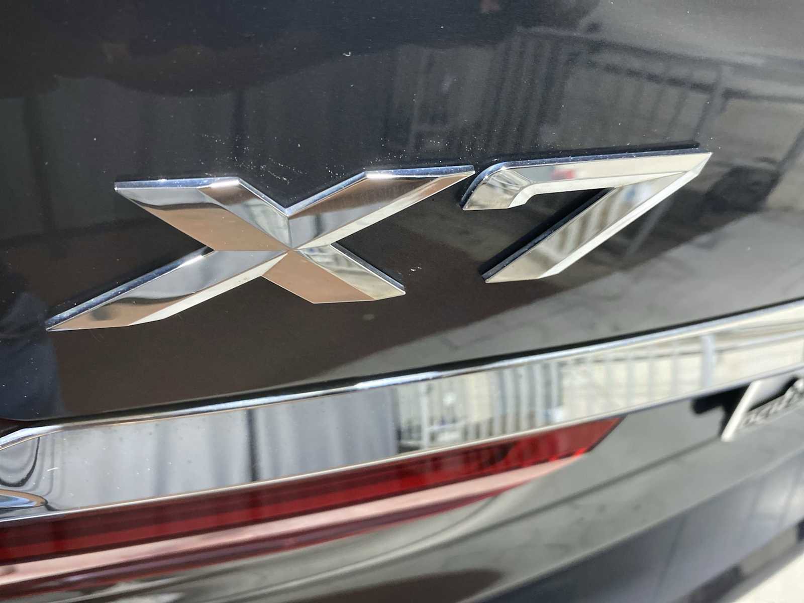 Used 2019 BMW X7 xDrive50i w/ Premium Package AWD/4WD image 7
