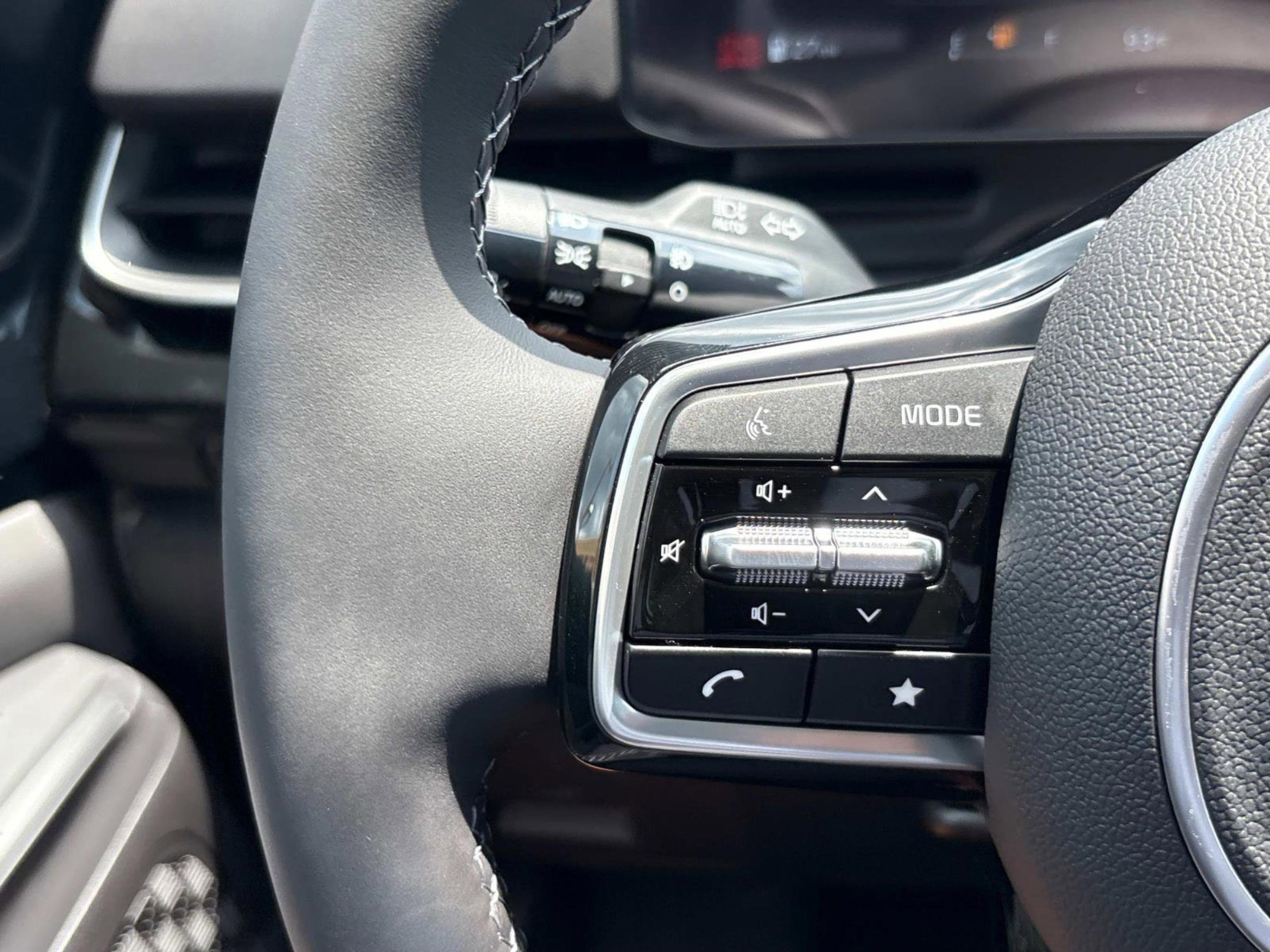 New 2026 Kia Carnival SX Prestige image 21
