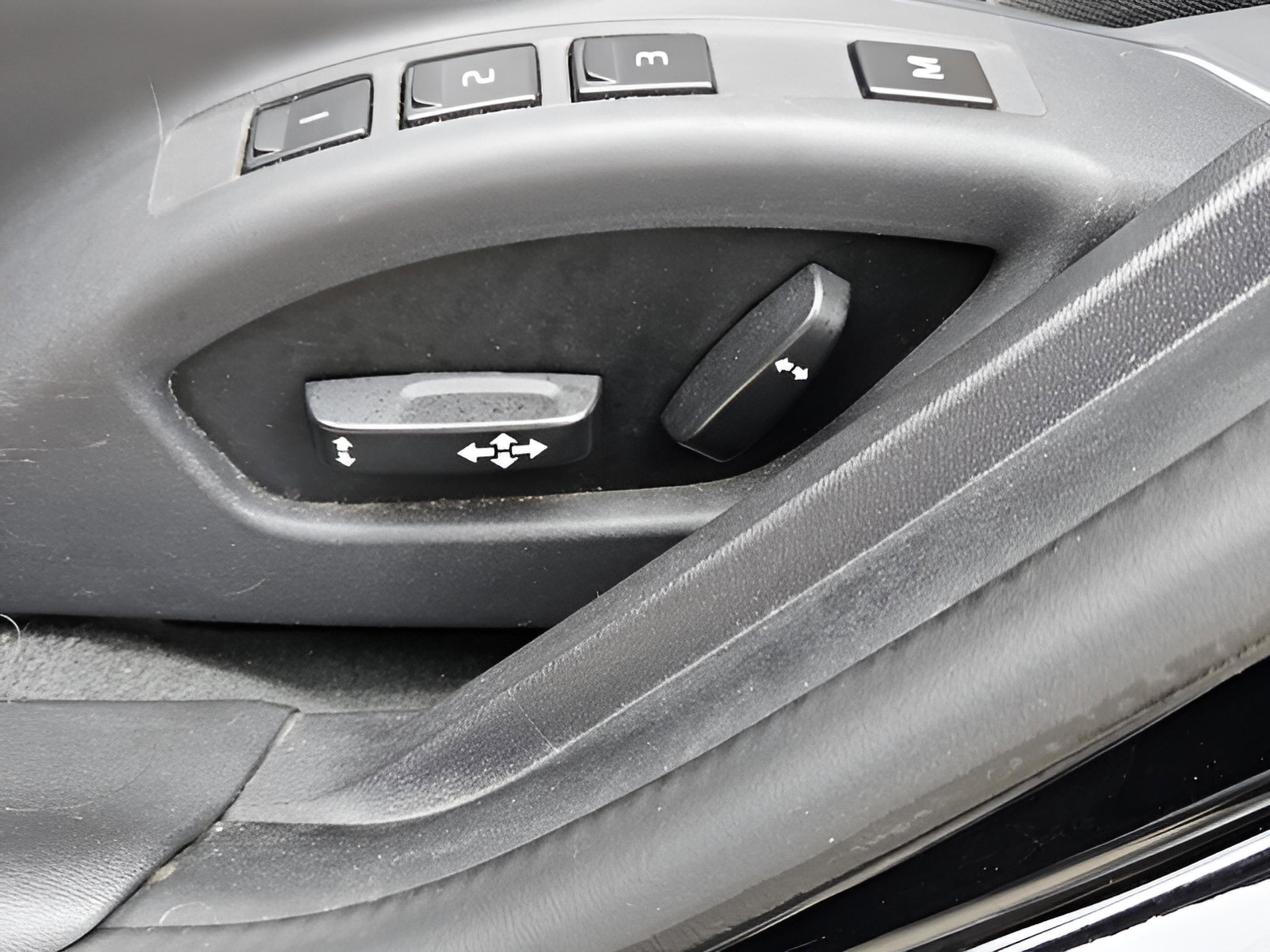 Used 2012 Volvo S60 T5 w/ Climate Pkg image 11