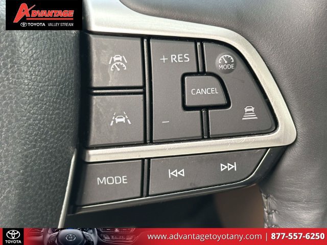 Used 2024 Toyota Grand Highlander AWD image 27