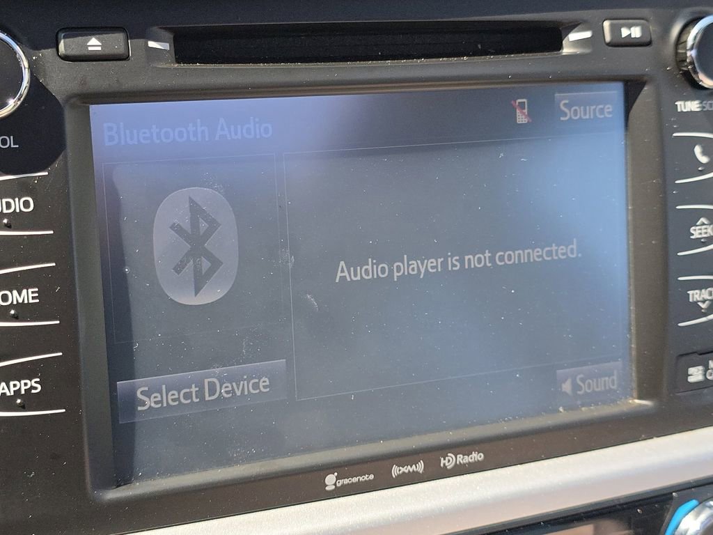 Used 2019 Toyota Highlander XLE AWD/4WD image 7