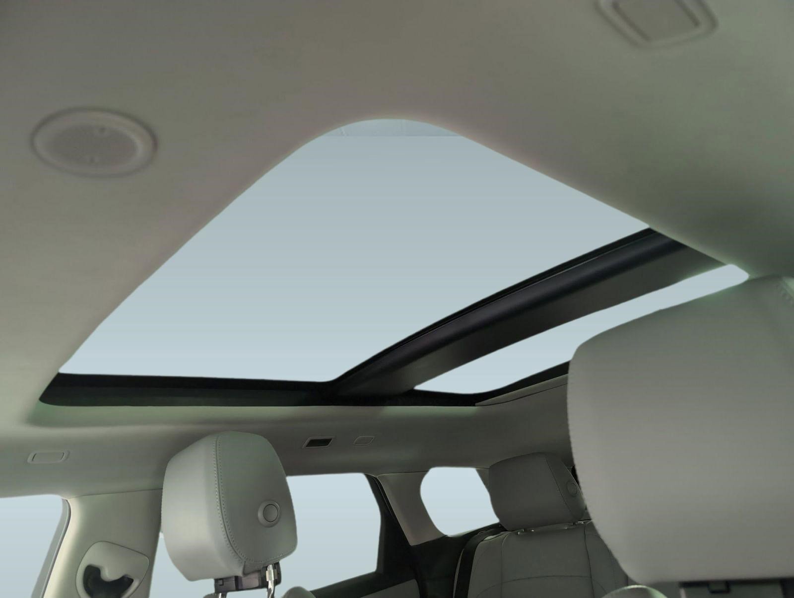 Certified 2025 Land Rover Range Rover Evoque S image 12