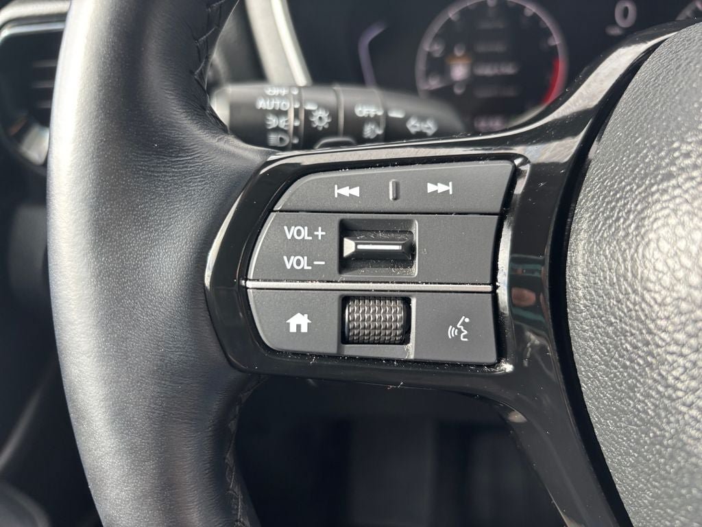 Used 2023 Honda Pilot Touring image 18