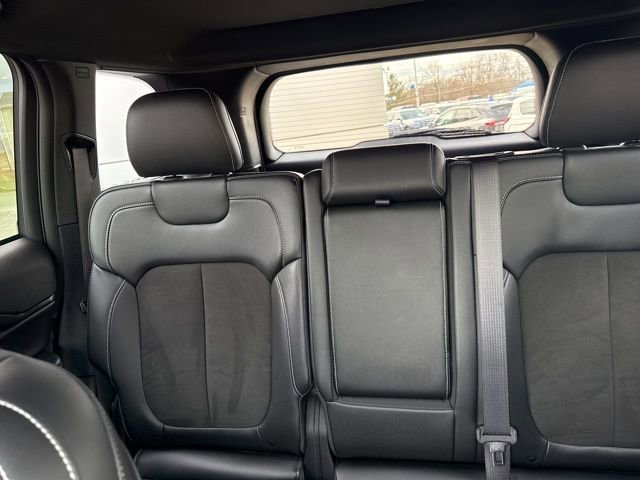 Used 2023 Jeep Grand Cherokee Altitude image 30