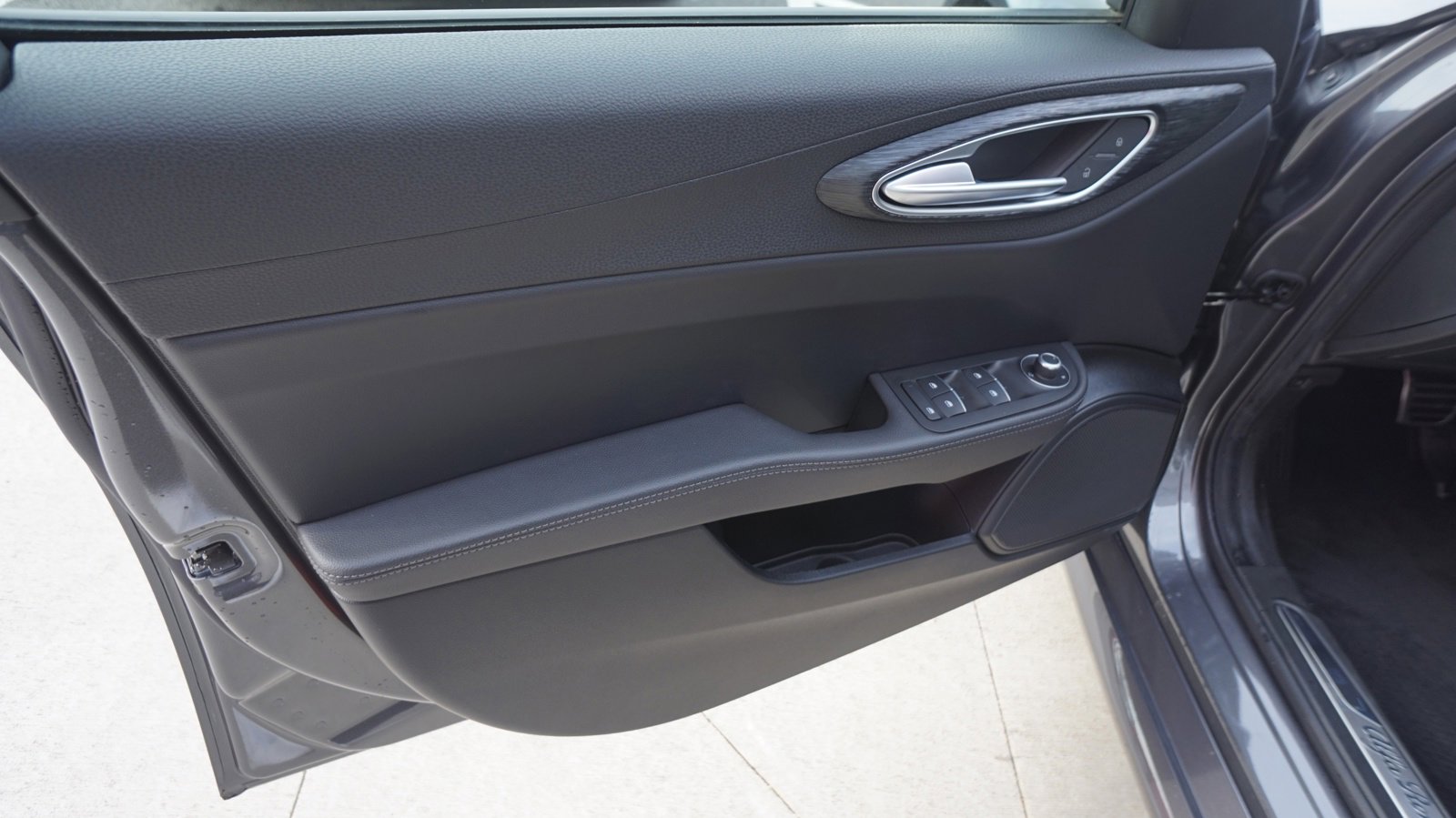 New 2024 Alfa Romeo Giulia Sprint image 11