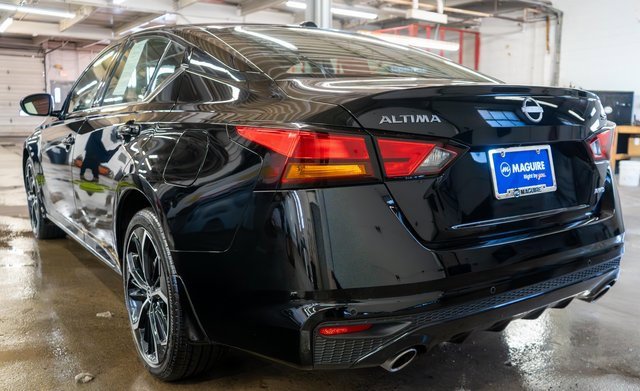 Certified 2025 Nissan Altima 2.5 SR image 8