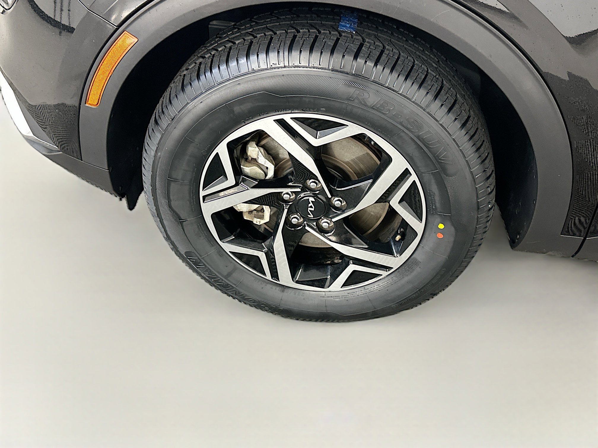 Used 2024 Kia Sportage LX image 11