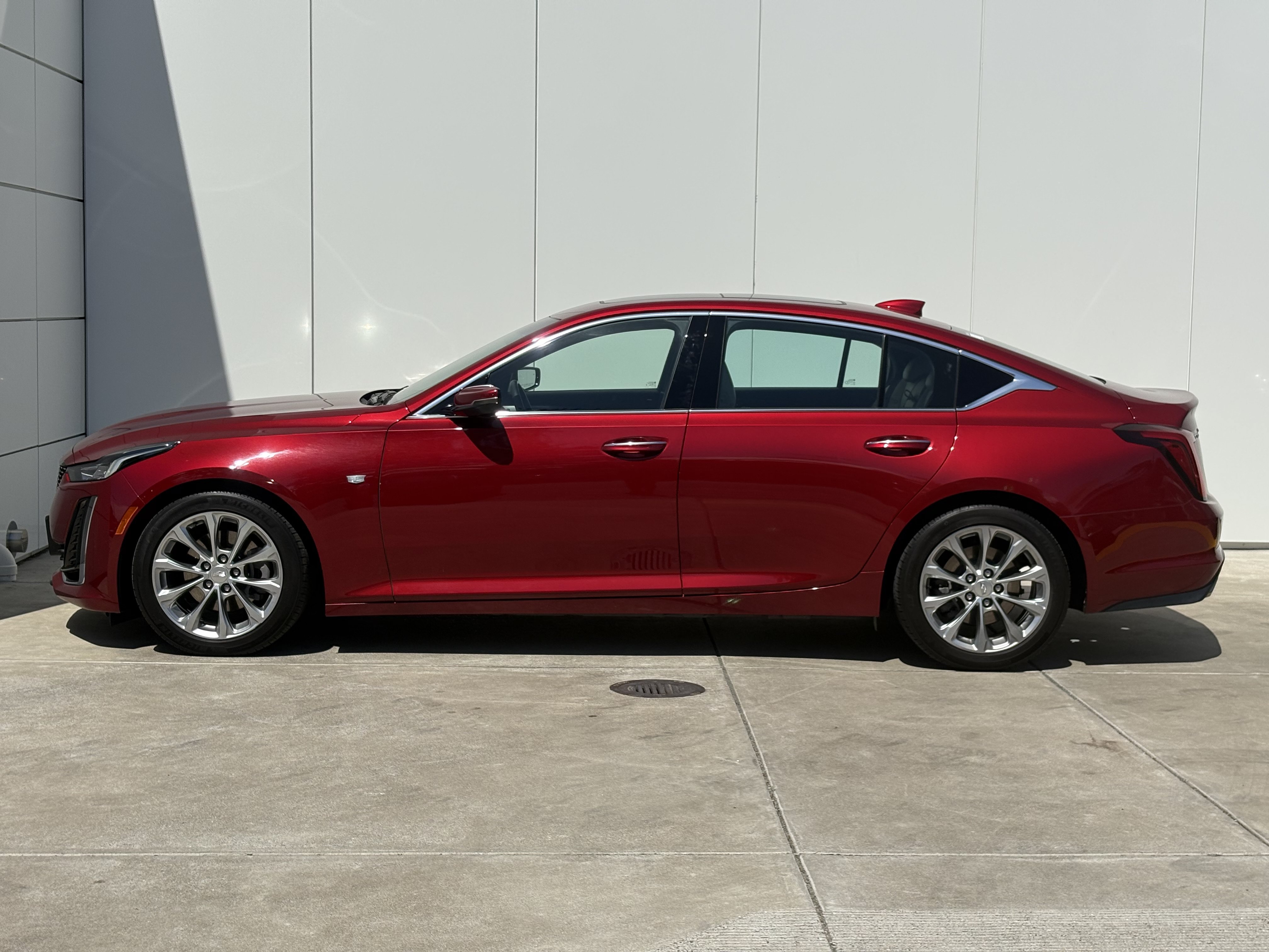 Used 2022 Cadillac CT5 Premium Luxury RWD image 4