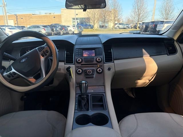 Used 2016 Ford Taurus SE FWD image 21