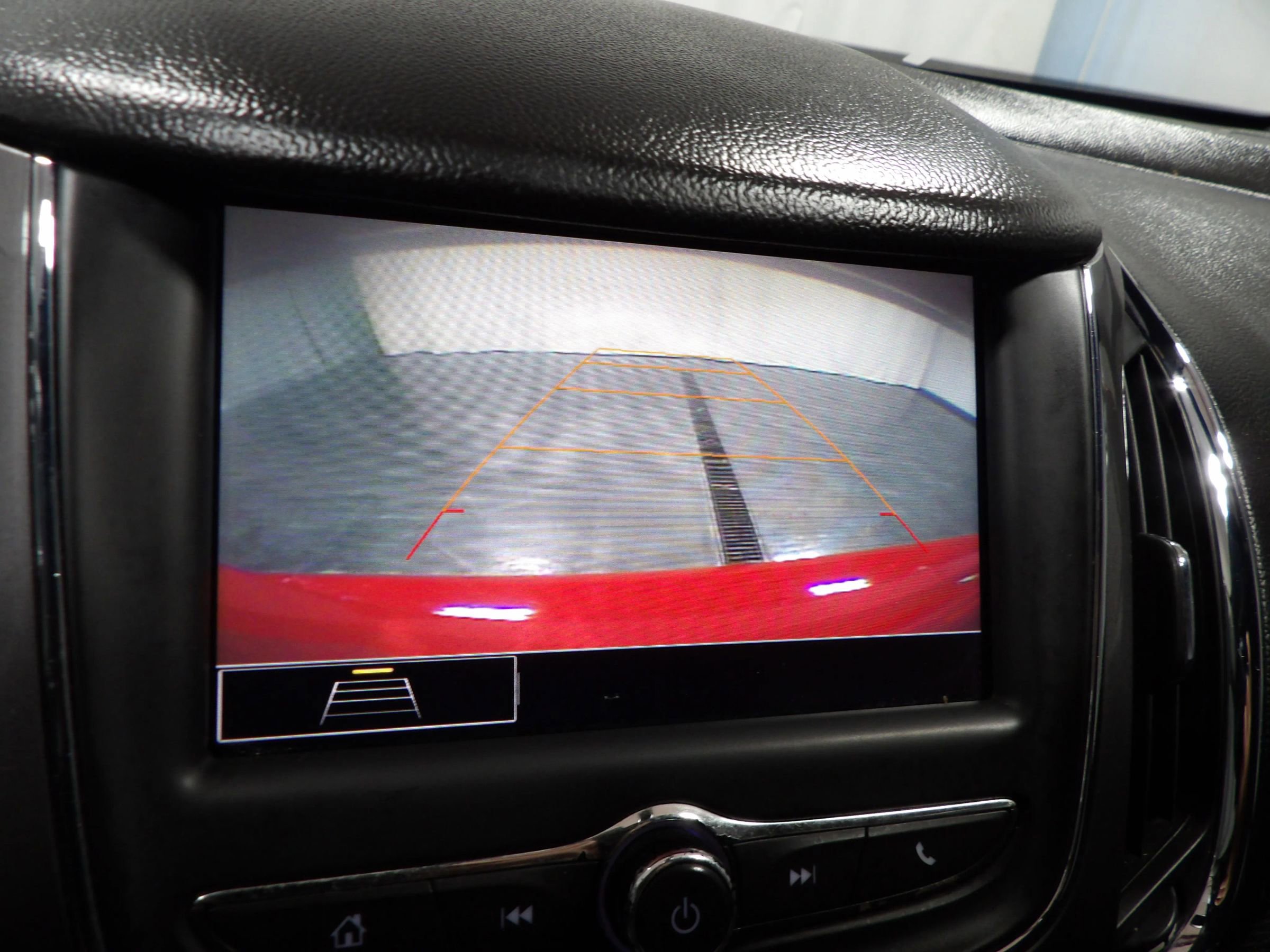 Used 2019 Chevrolet Cruze LS w/ LS Convenience Package FWD image 17