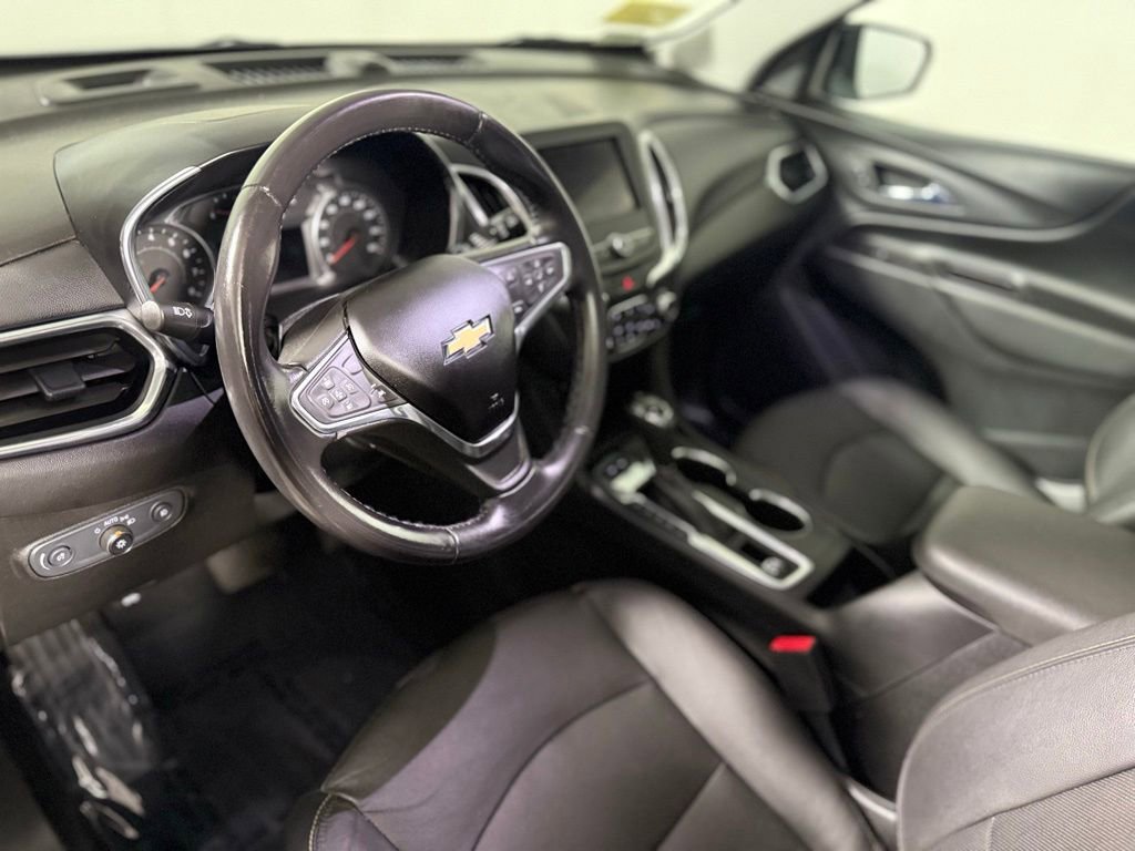 Used 2020 Chevrolet Equinox LT w/ Midnight Edition AWD/4WD image 16