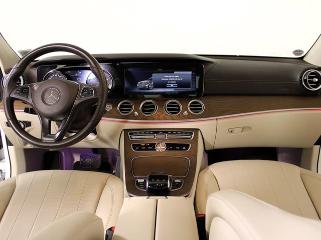 Used 2018 Mercedes-Benz E 300 4MATIC image 13
